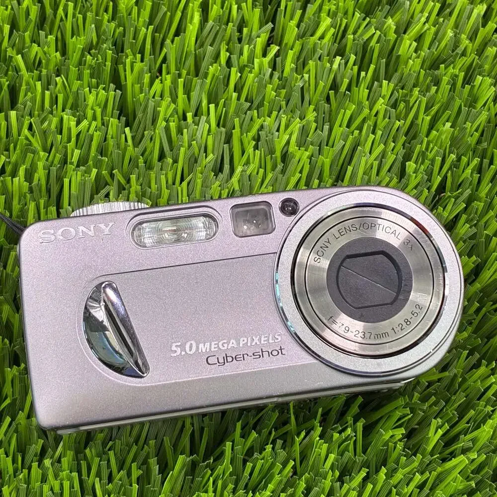 Sony Cyber-shot DSC-P10 5.0MP Digital Camera with 3x Optical Zoom, Battery, and